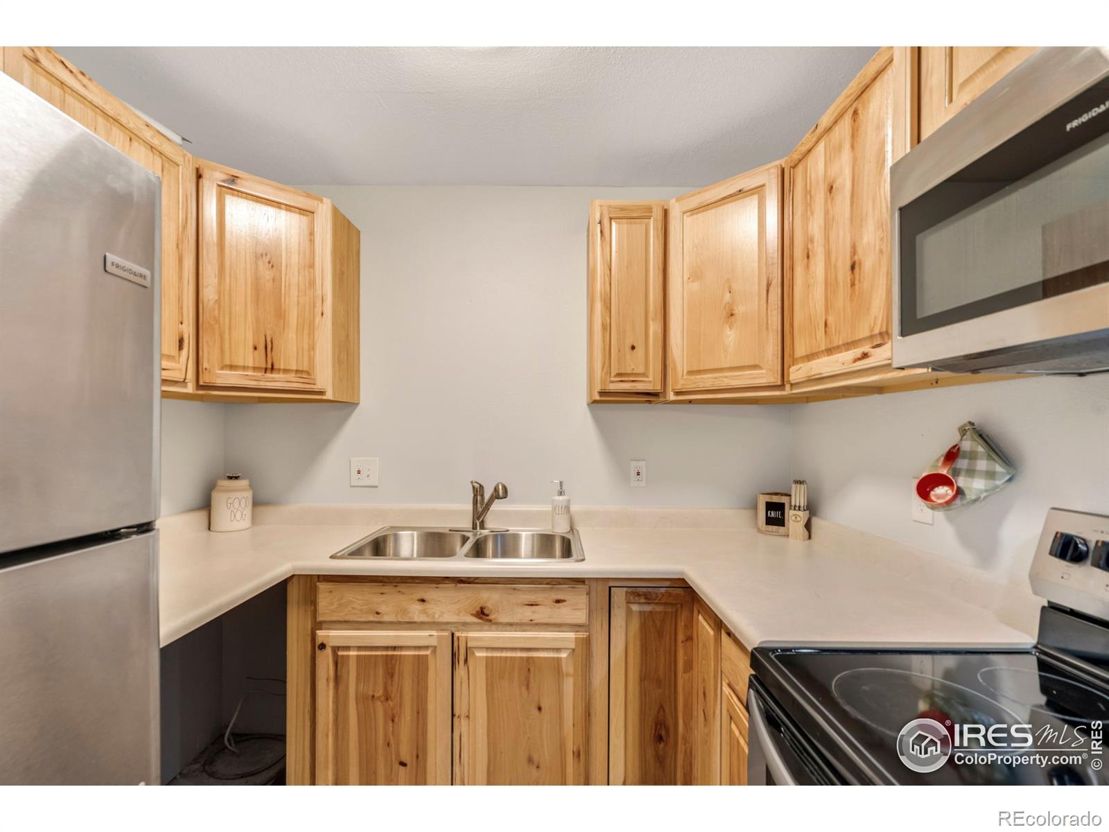 MLS Image #5 for 1024 e swallow road,fort collins, Colorado