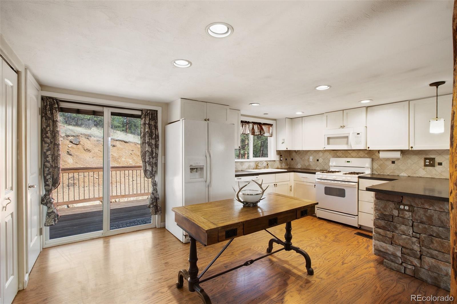 MLS Image #11 for 303  shavano circle,florissant, Colorado
