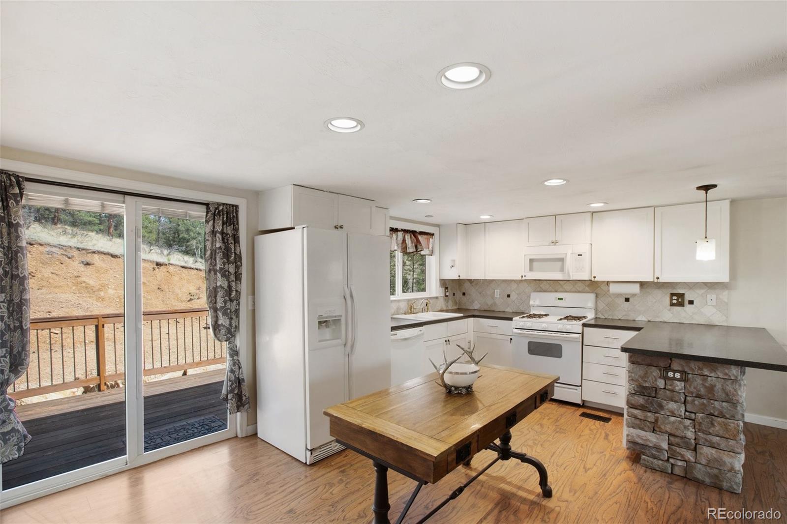 MLS Image #12 for 303  shavano circle,florissant, Colorado