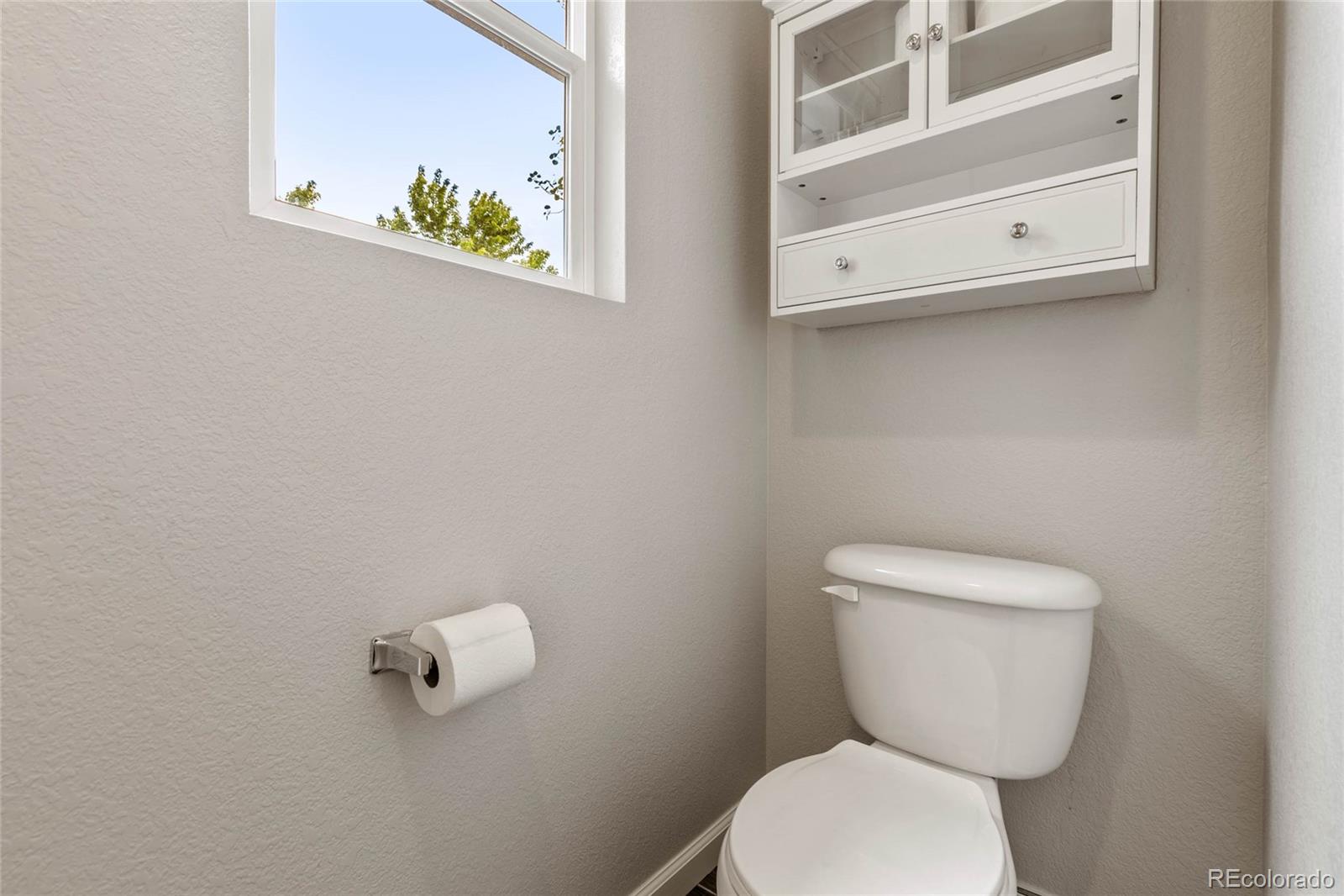 MLS Image #27 for 9158 e 23rd avenue,denver, Colorado