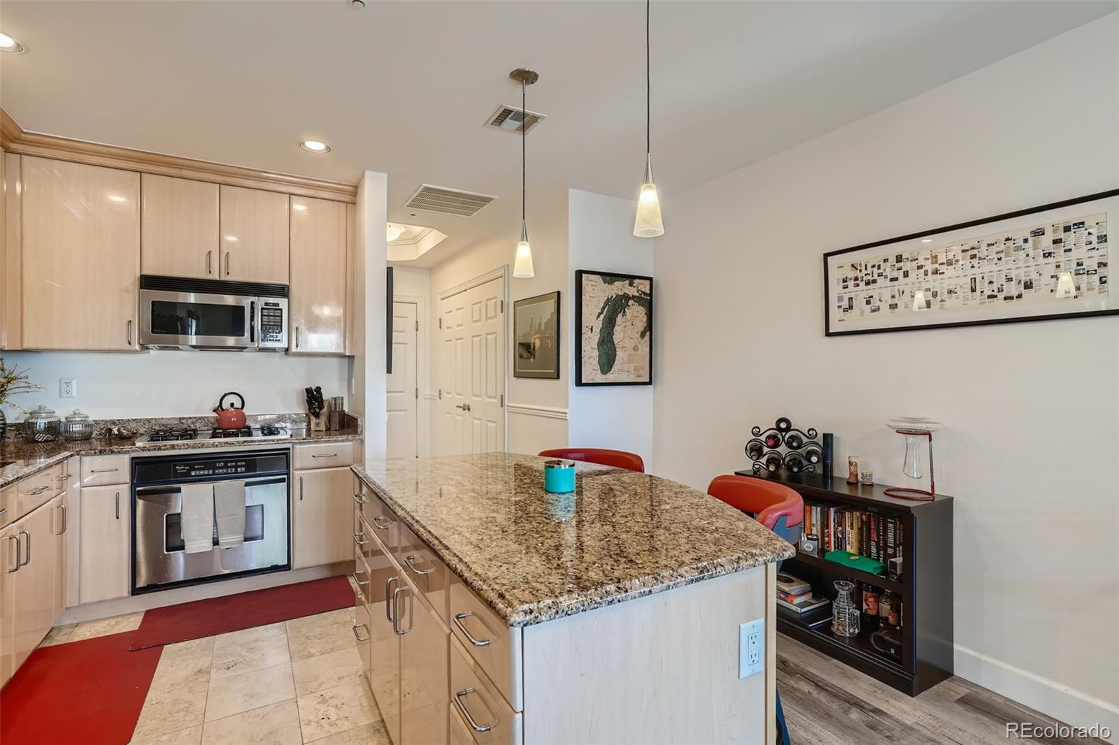 MLS Image #10 for 1827 n grant street,denver, Colorado