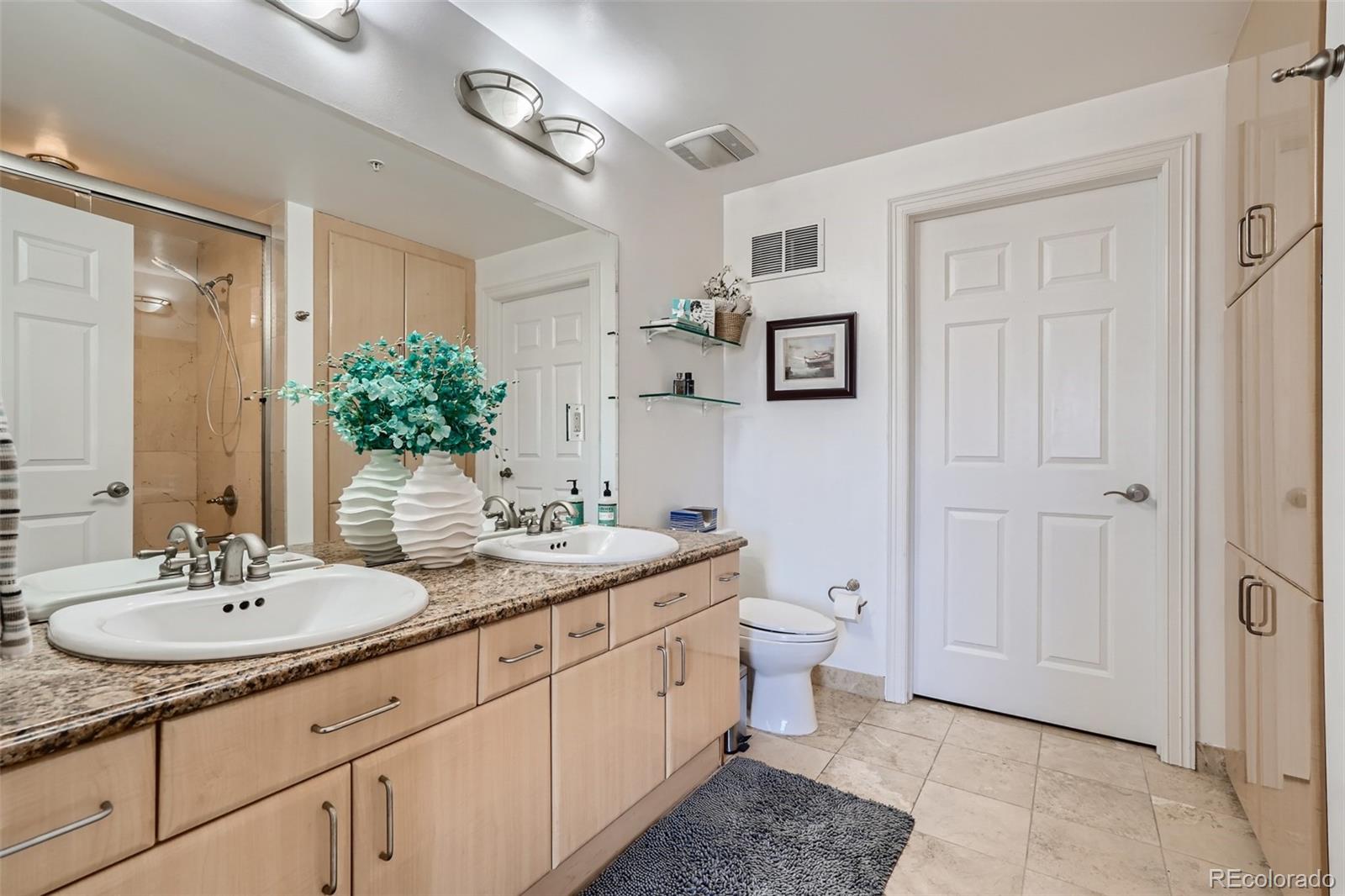 MLS Image #19 for 1827 n grant street,denver, Colorado