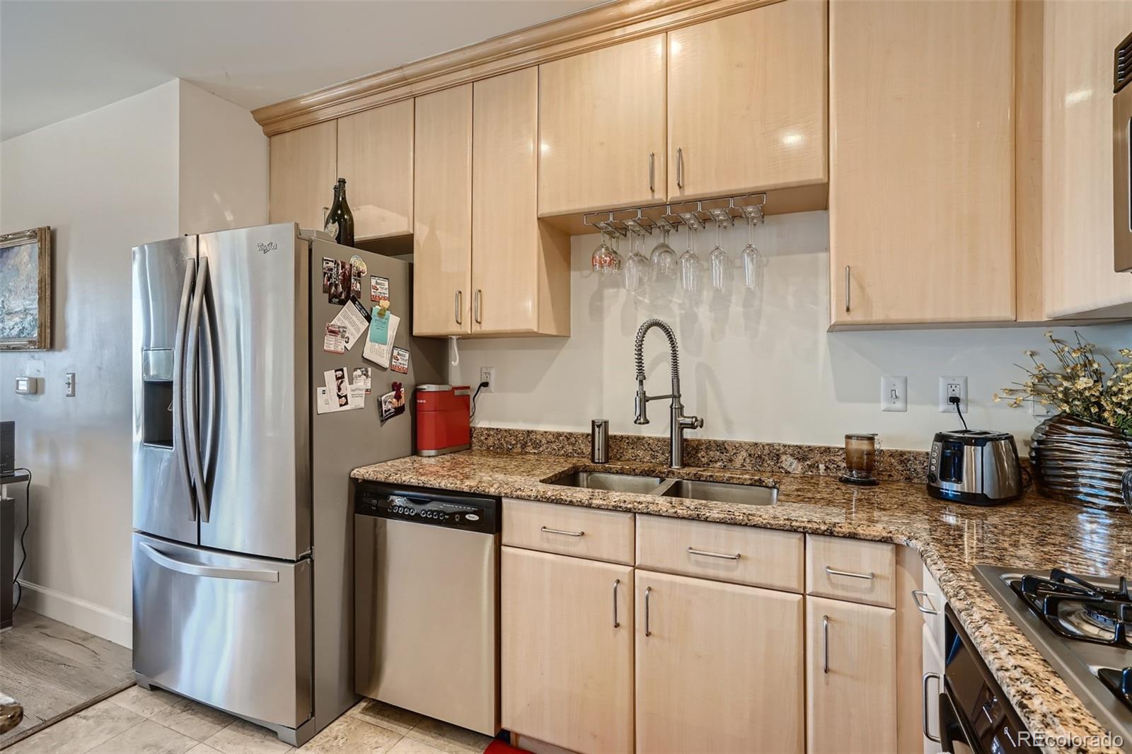MLS Image #9 for 1827 n grant street,denver, Colorado