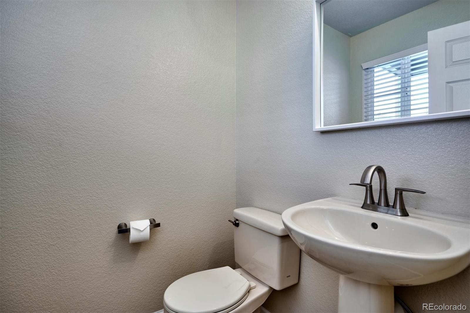 MLS Image #20 for 18060 e orchard place,centennial, Colorado