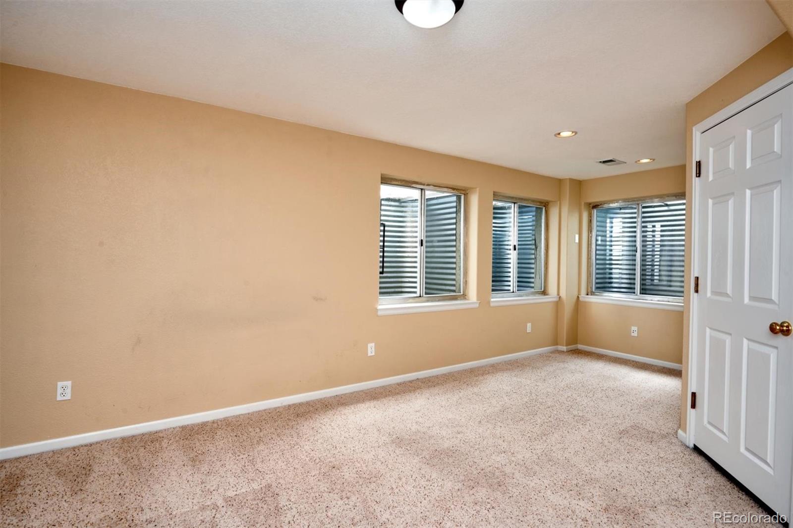 MLS Image #31 for 18060 e orchard place,centennial, Colorado