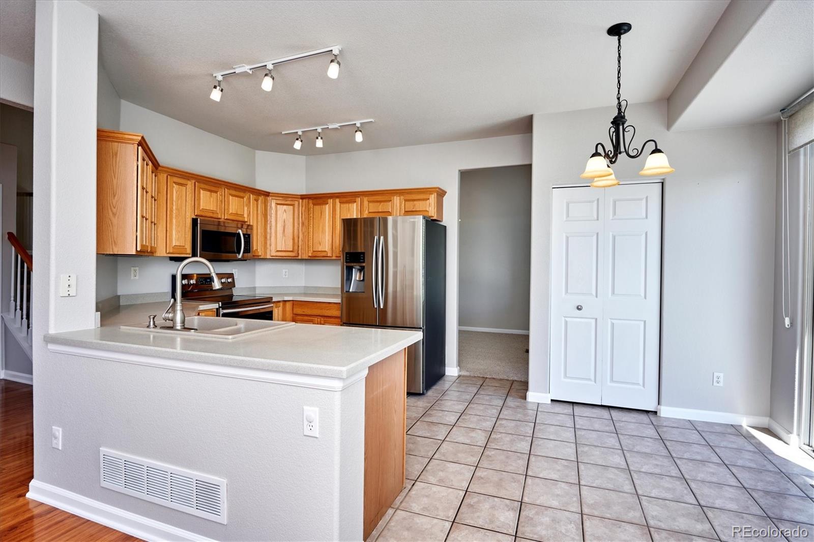 MLS Image #7 for 18060 e orchard place,centennial, Colorado