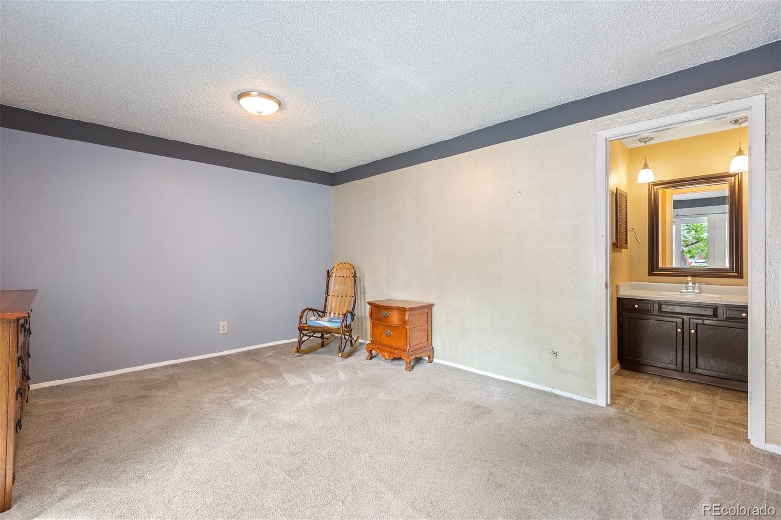 MLS Image #13 for 2306 s troy ,aurora, Colorado