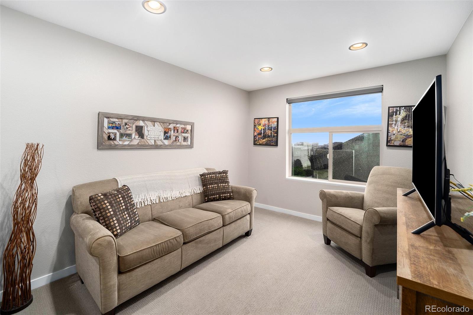 MLS Image #15 for 9097 e 50th avenue,denver, Colorado