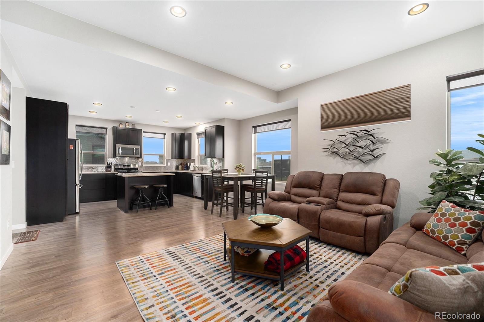 MLS Image #5 for 9097 e 50th avenue,denver, Colorado