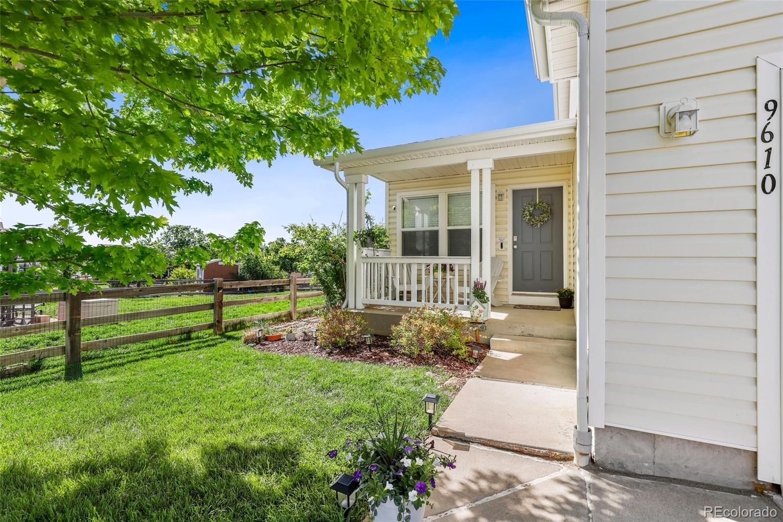 MLS Image #2 for 9610  mallard pond way,littleton, Colorado