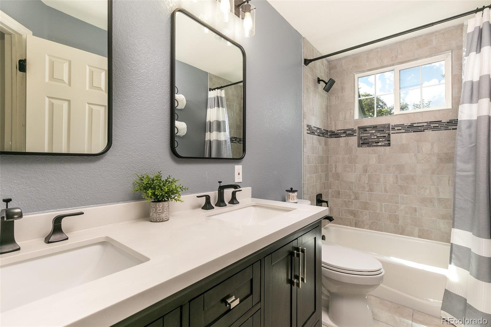 MLS Image #11 for 5365  oak court,arvada, Colorado