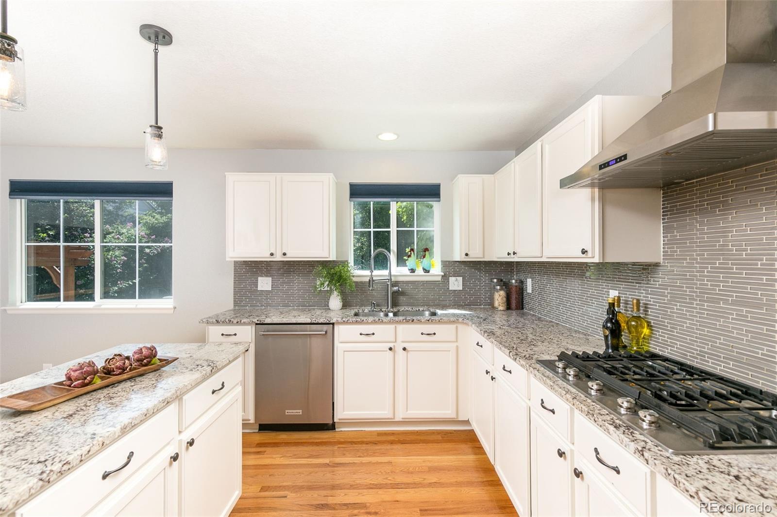 MLS Image #7 for 5365  oak court,arvada, Colorado