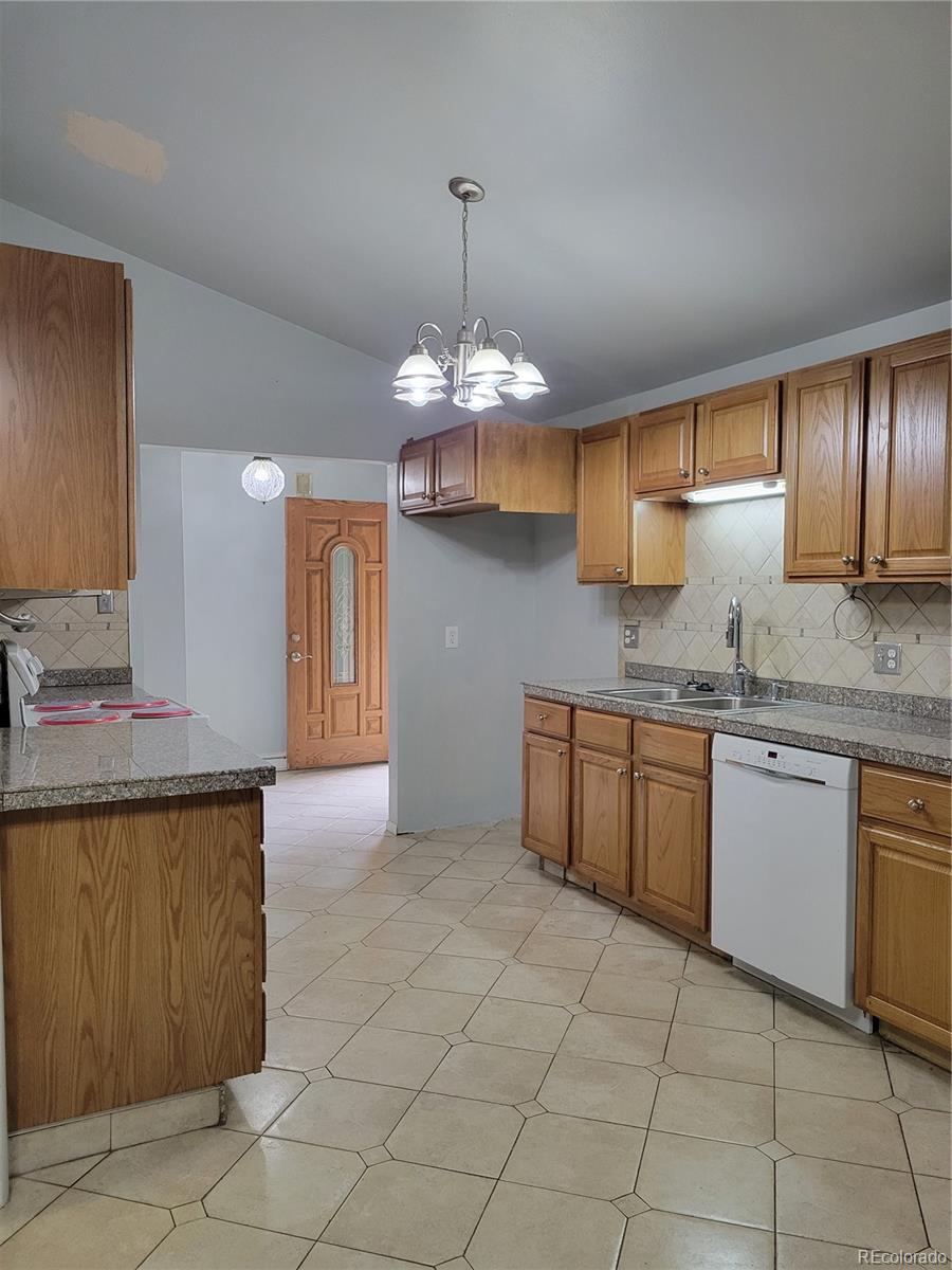 MLS Image #4 for 8025  sunset drive,lakewood, Colorado