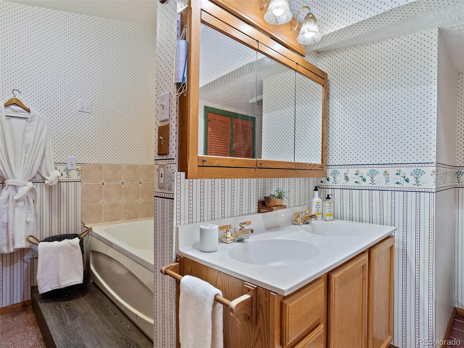 MLS Image #27 for 548  pine song trail,golden, Colorado