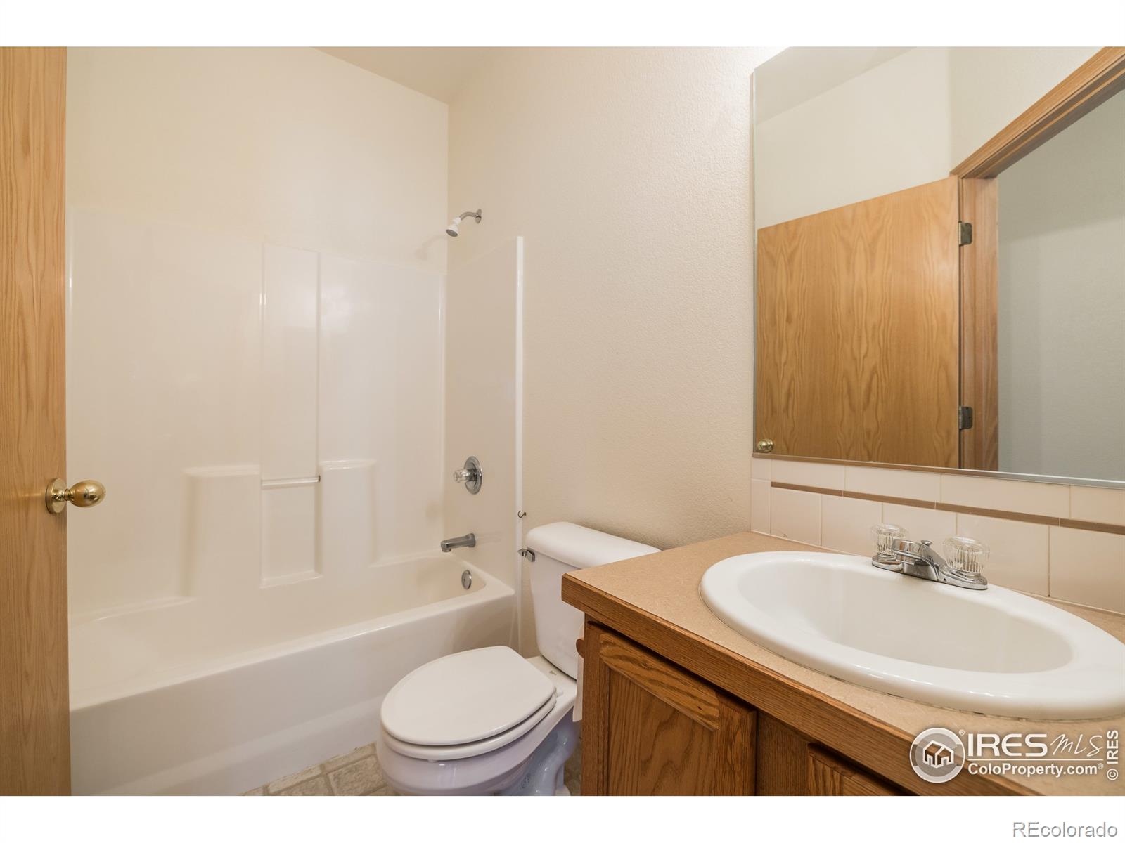 MLS Image #17 for 950  52nd ave ct,greeley, Colorado