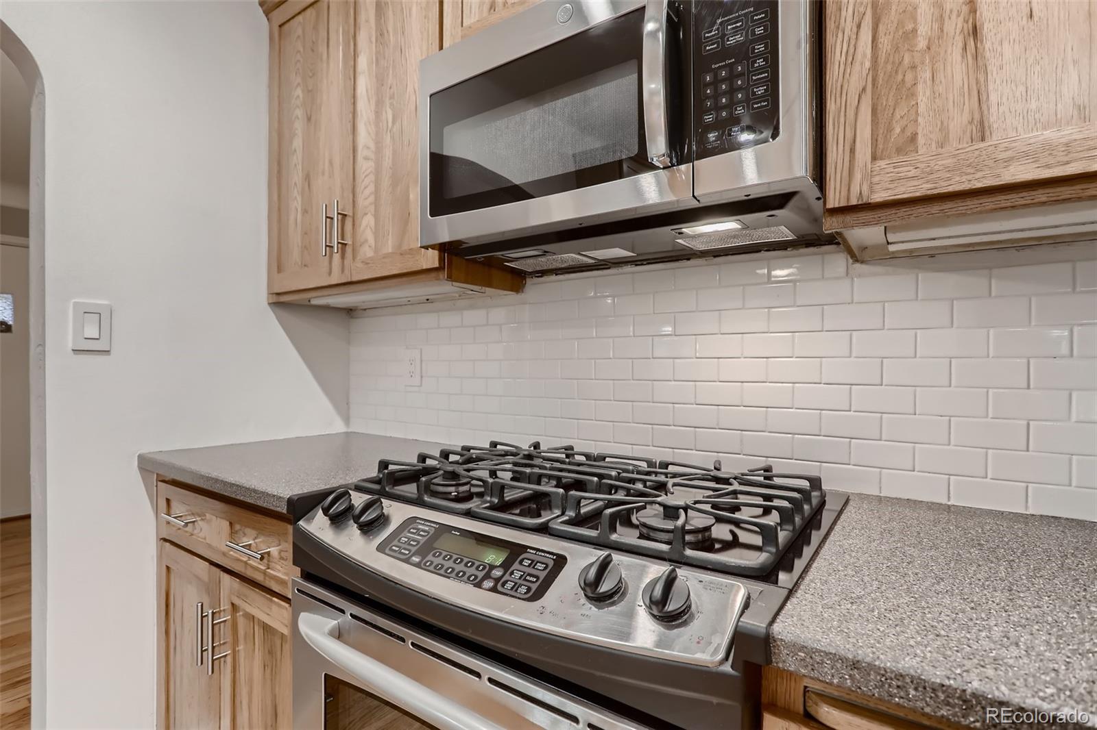 MLS Image #10 for 1738 s franklin street,denver, Colorado