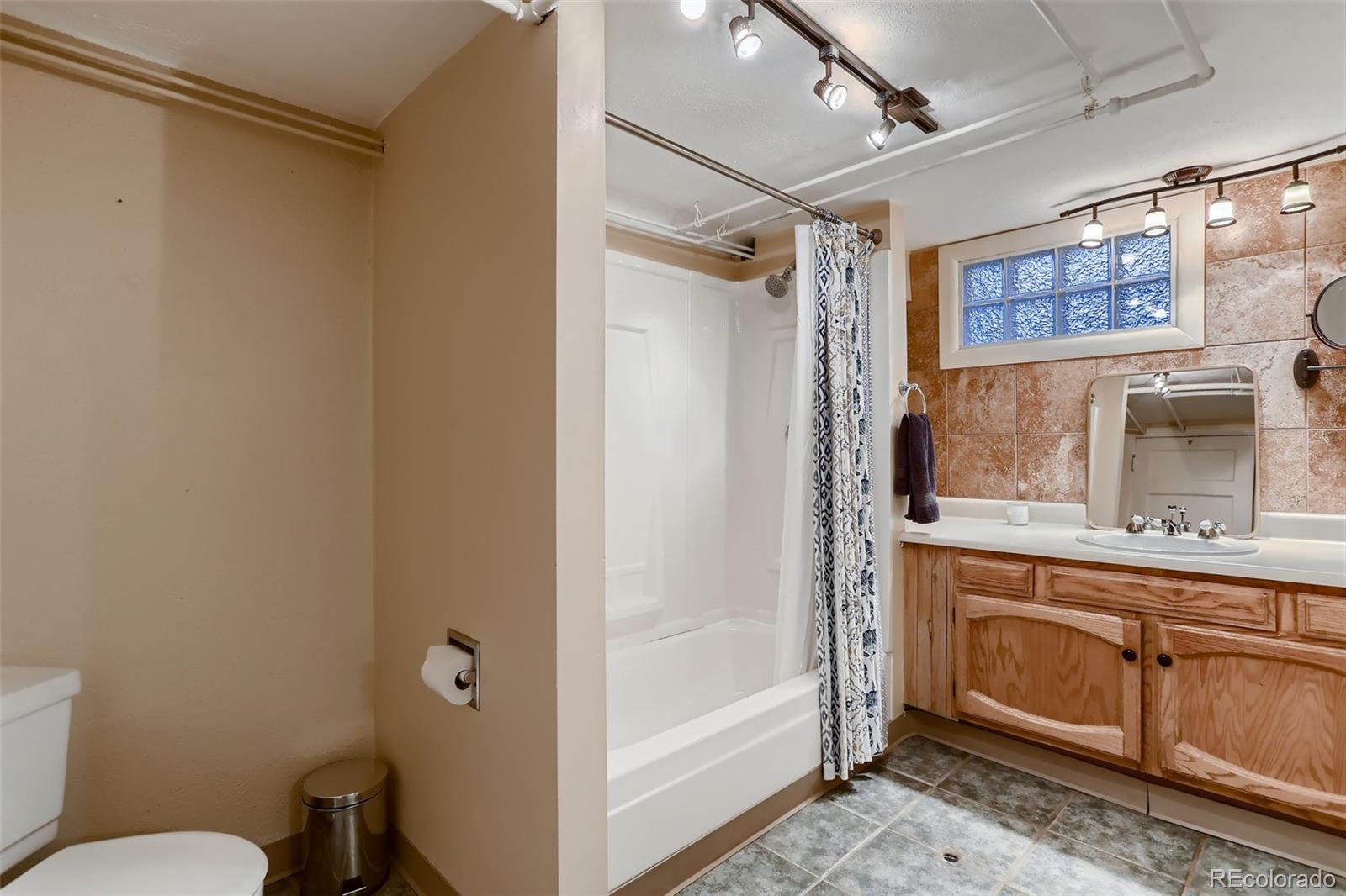 MLS Image #20 for 1738 s franklin street,denver, Colorado