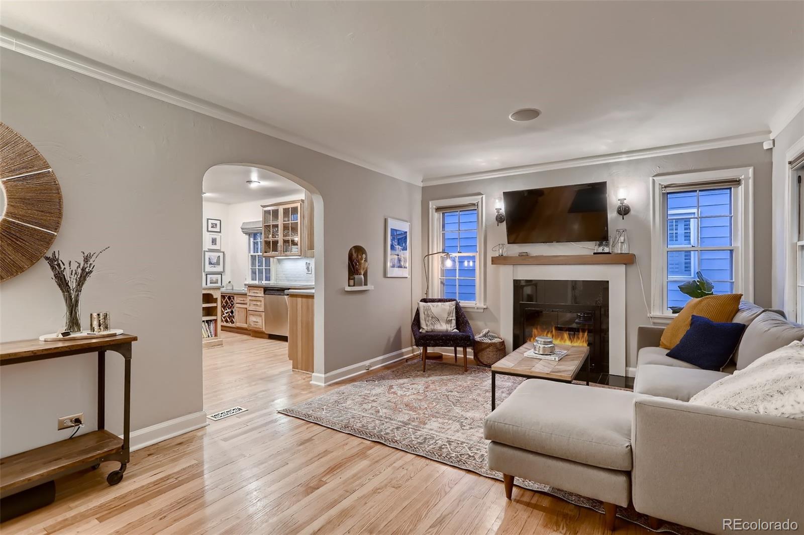 MLS Image #4 for 1738 s franklin street,denver, Colorado
