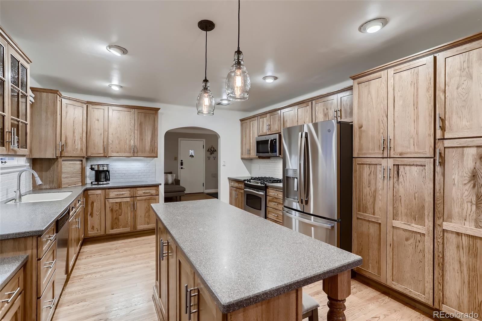 MLS Image #9 for 1738 s franklin street,denver, Colorado