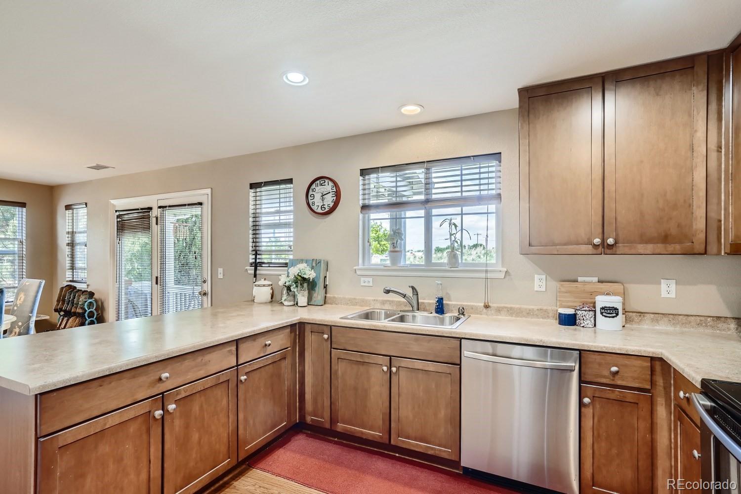 MLS Image #12 for 11959  riverstone circle,commerce city, Colorado