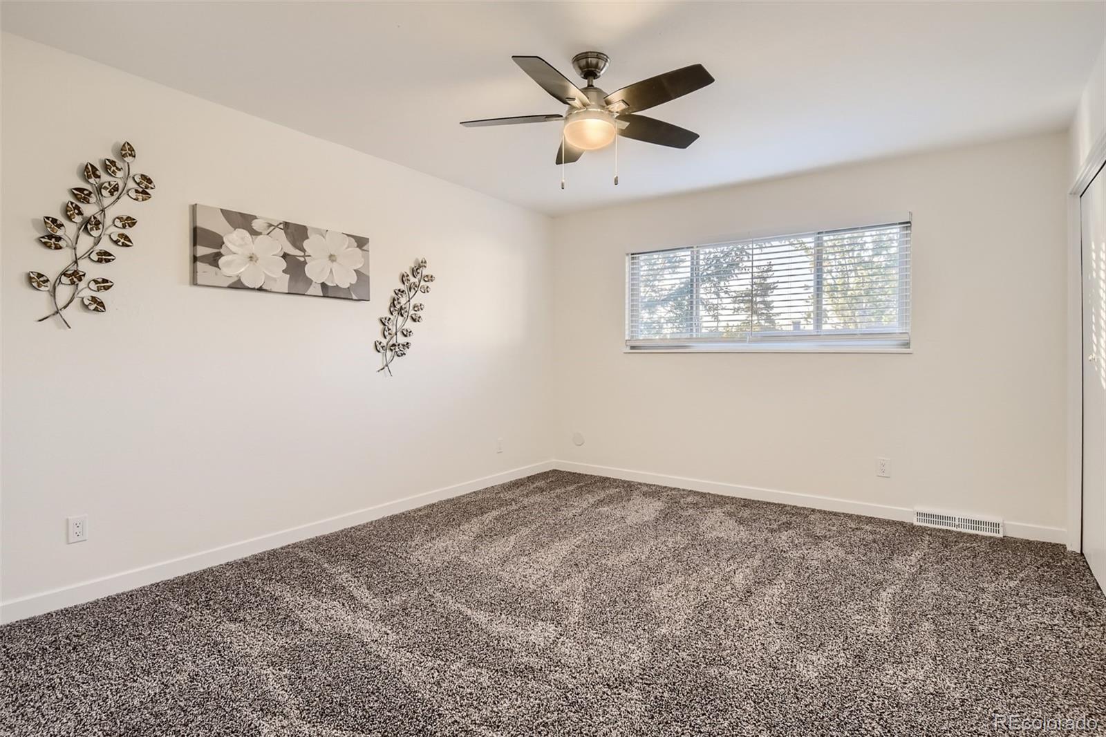 MLS Image #12 for 1255 s monaco parkway,denver, Colorado
