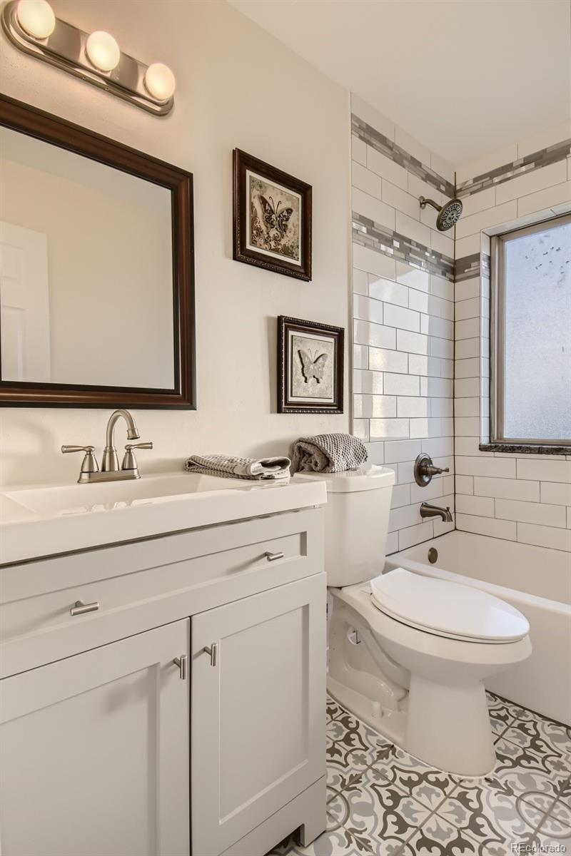 MLS Image #16 for 1255 s monaco parkway,denver, Colorado