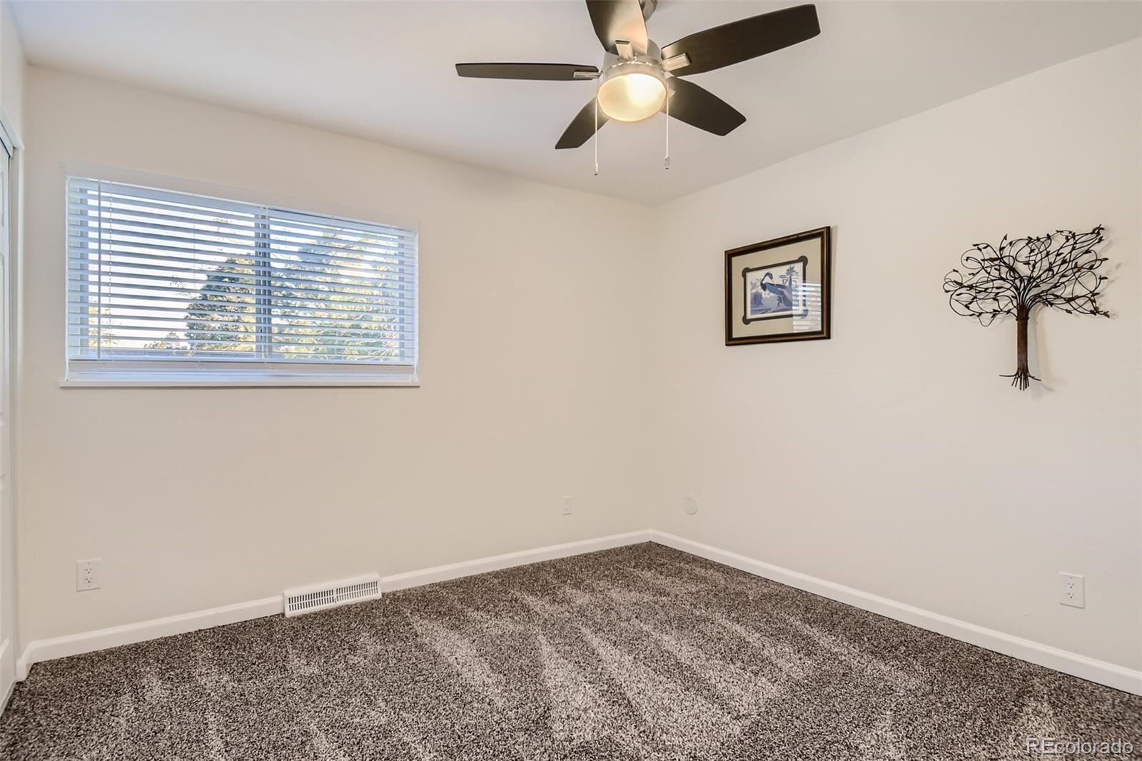 MLS Image #17 for 1255 s monaco parkway,denver, Colorado
