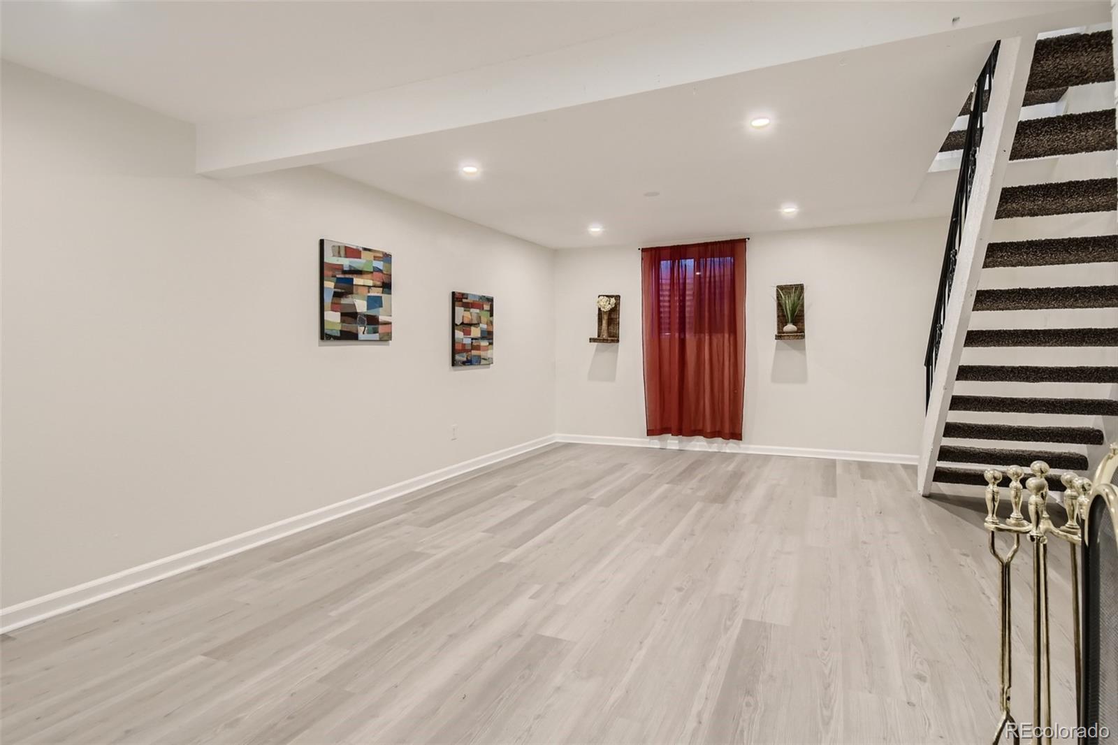 MLS Image #21 for 1255 s monaco parkway,denver, Colorado