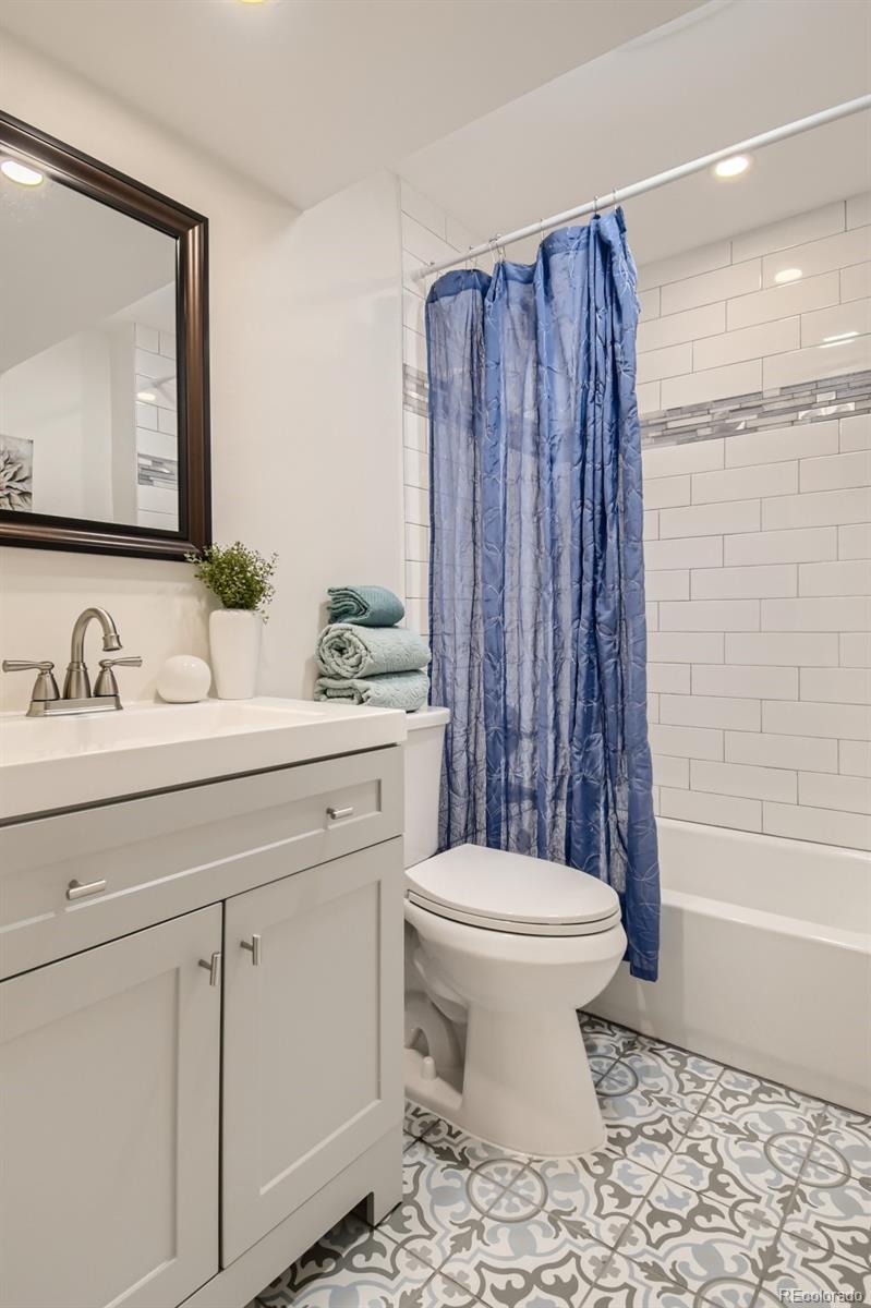 MLS Image #23 for 1255 s monaco parkway,denver, Colorado