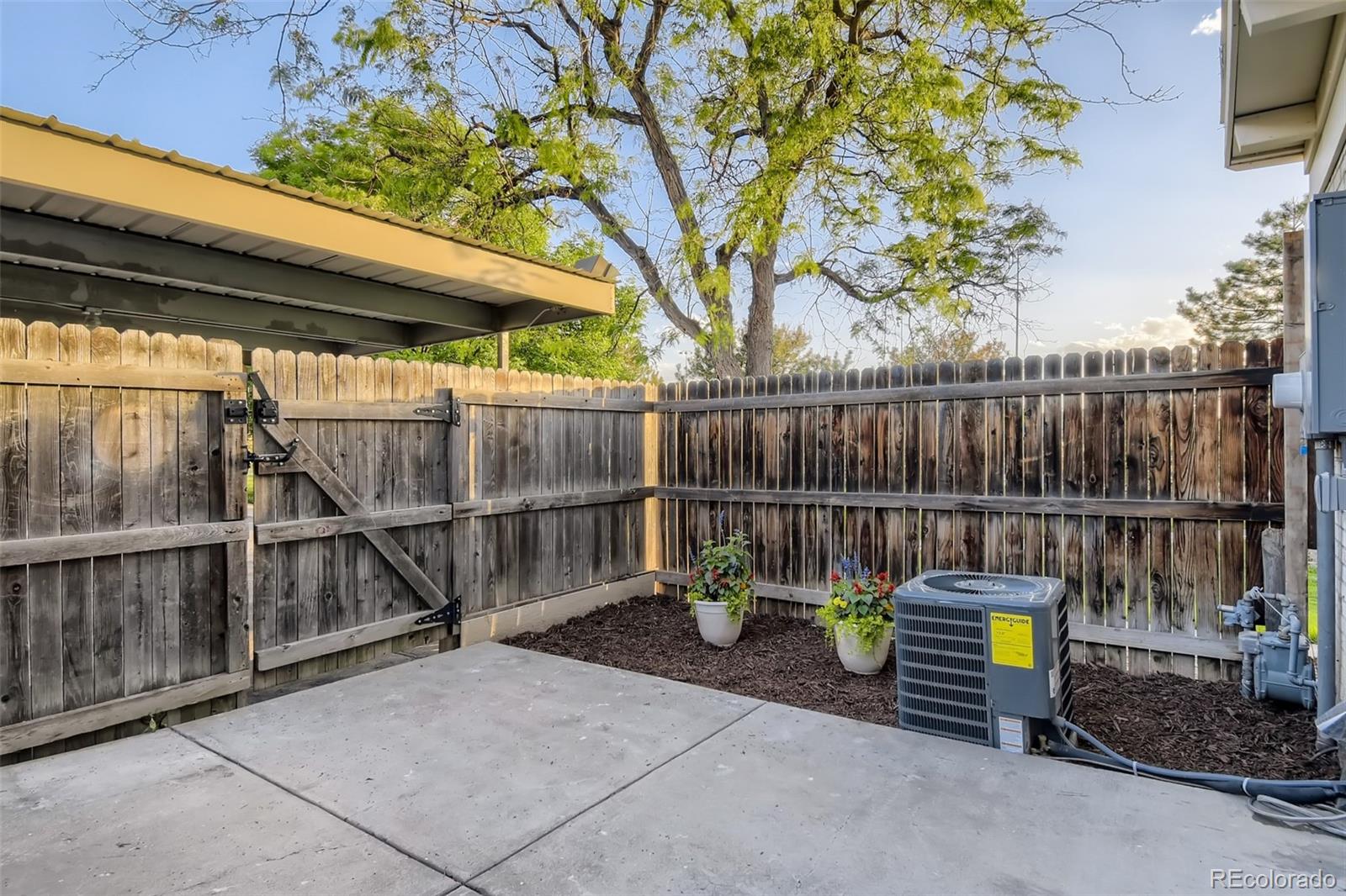 MLS Image #25 for 1255 s monaco parkway,denver, Colorado