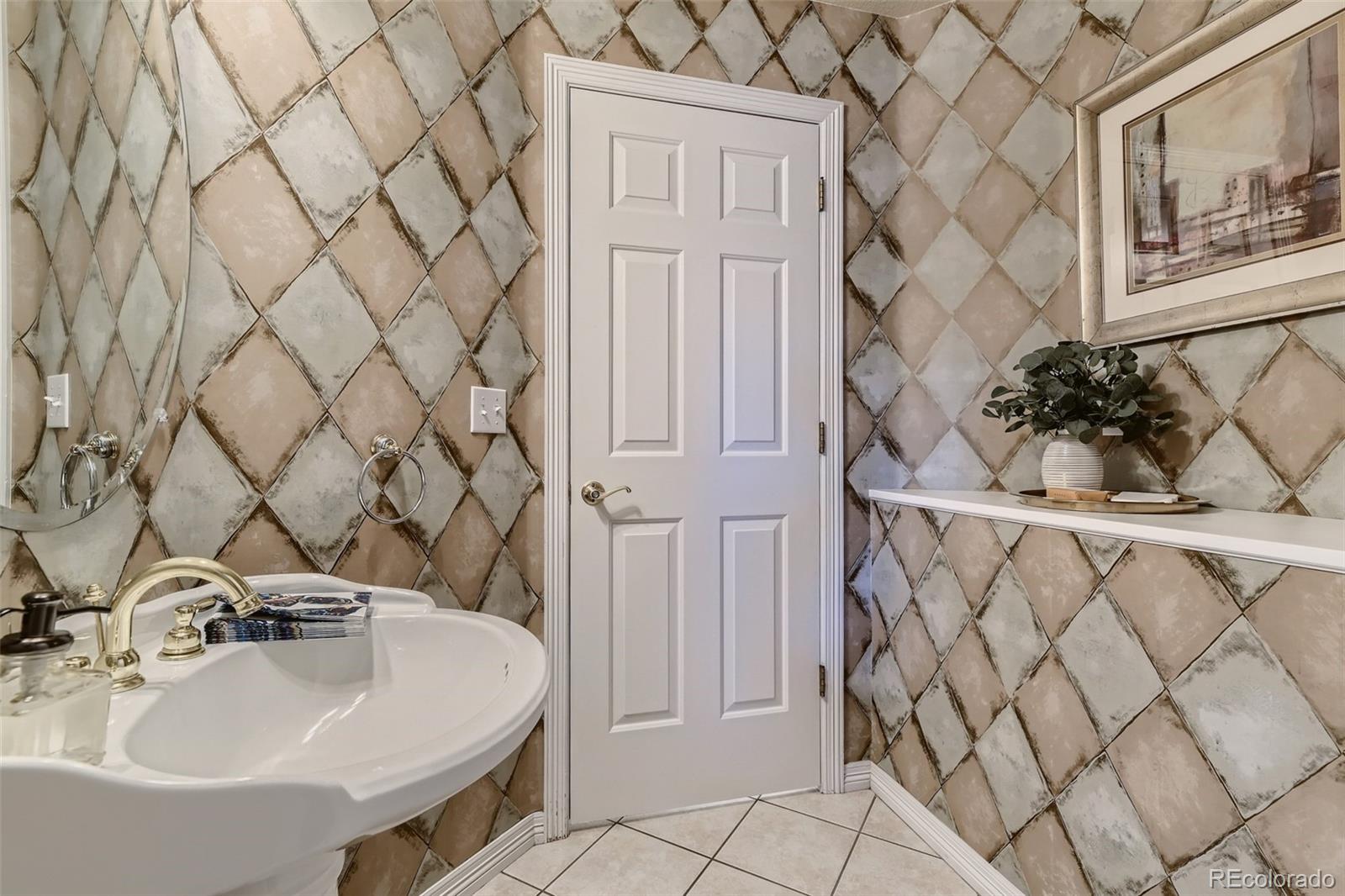 MLS Image #16 for 6317 s jamaica court,englewood, Colorado