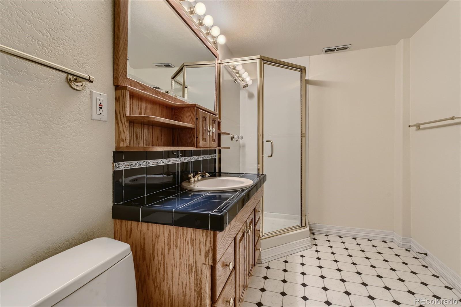 MLS Image #31 for 6317 s jamaica court,englewood, Colorado