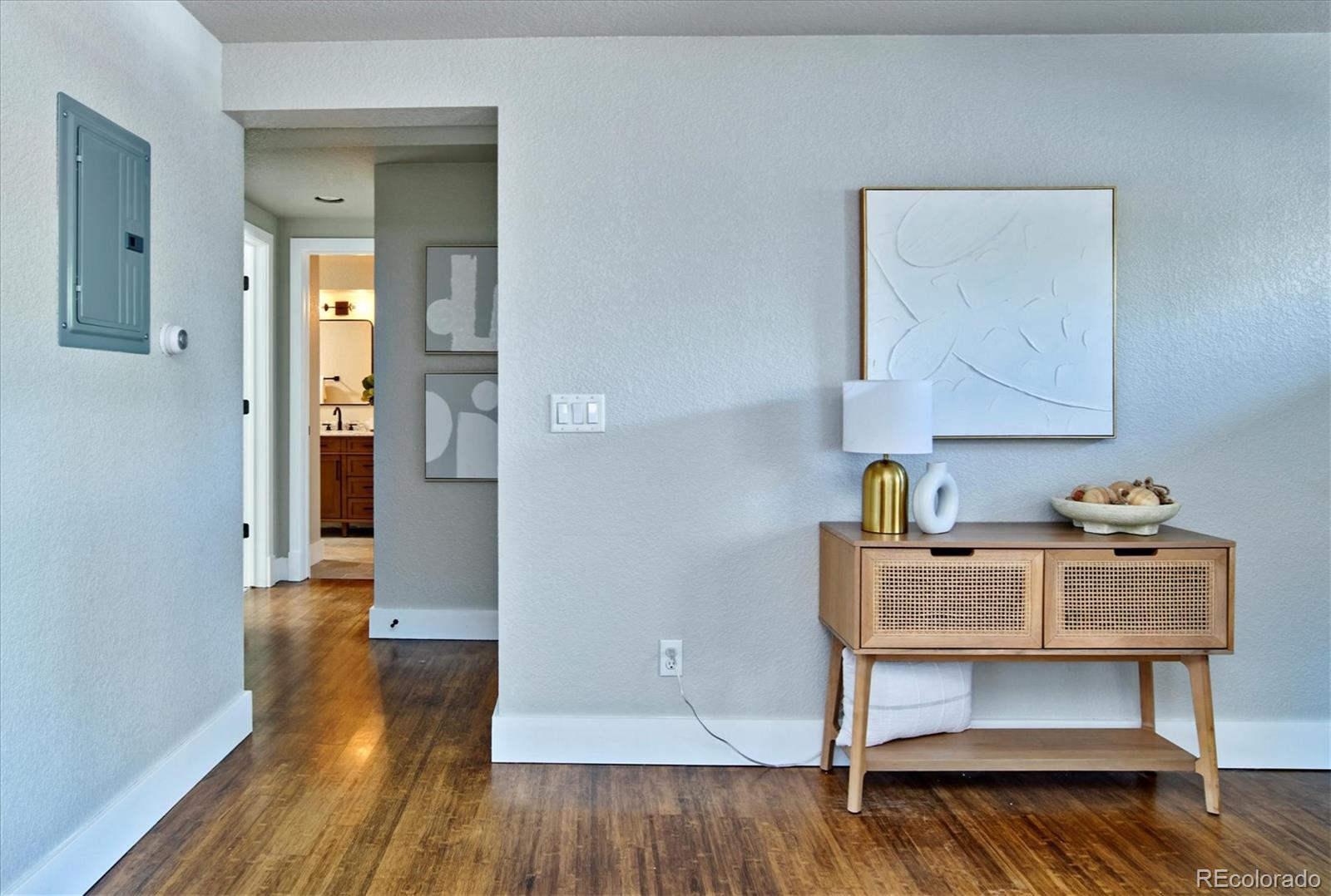 MLS Image #6 for 120 s pennsylvania street,denver, Colorado