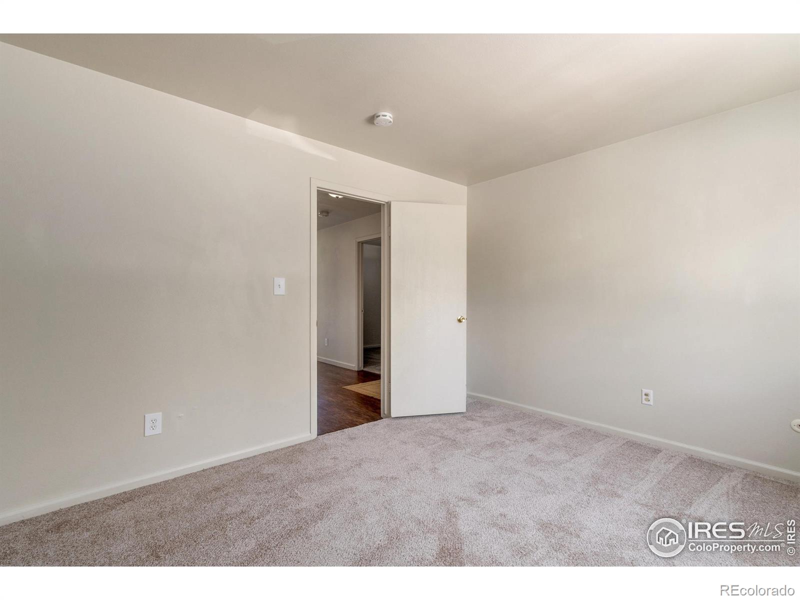 MLS Image #18 for 705 e drake road,fort collins, Colorado