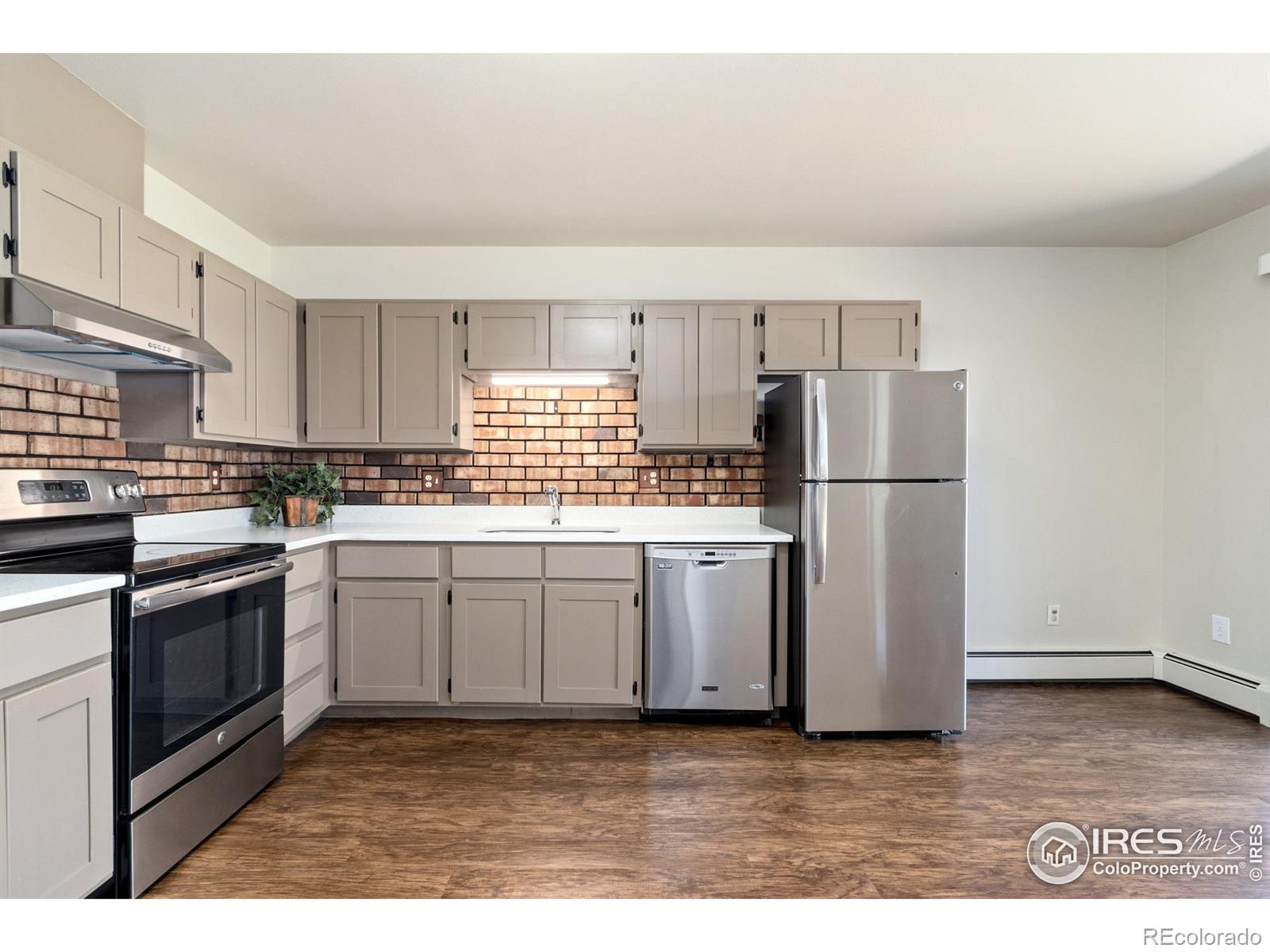 MLS Image #9 for 705 e drake road,fort collins, Colorado