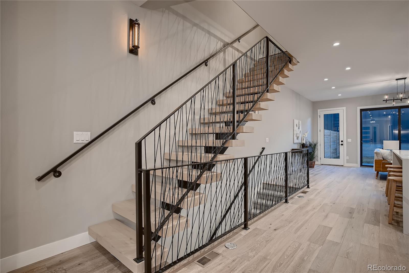 MLS Image #14 for 3949  lipan street,denver, Colorado