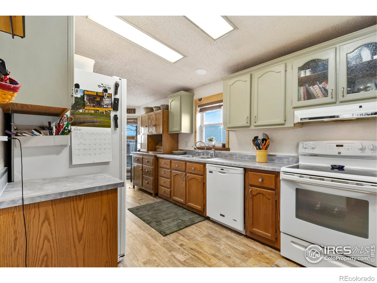 MLS Image #13 for 39578  county road 49 road,eaton, Colorado