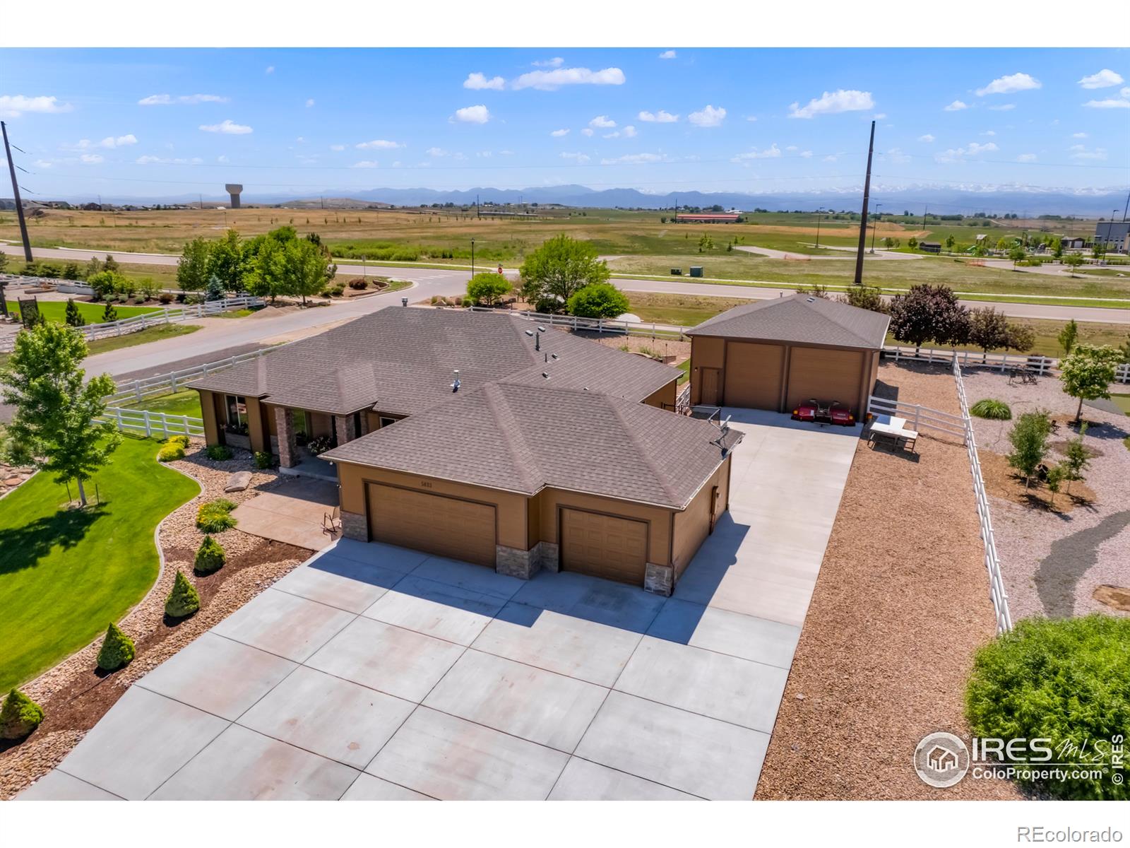 MLS Image #3 for 5033  peregrine road,dacono, Colorado