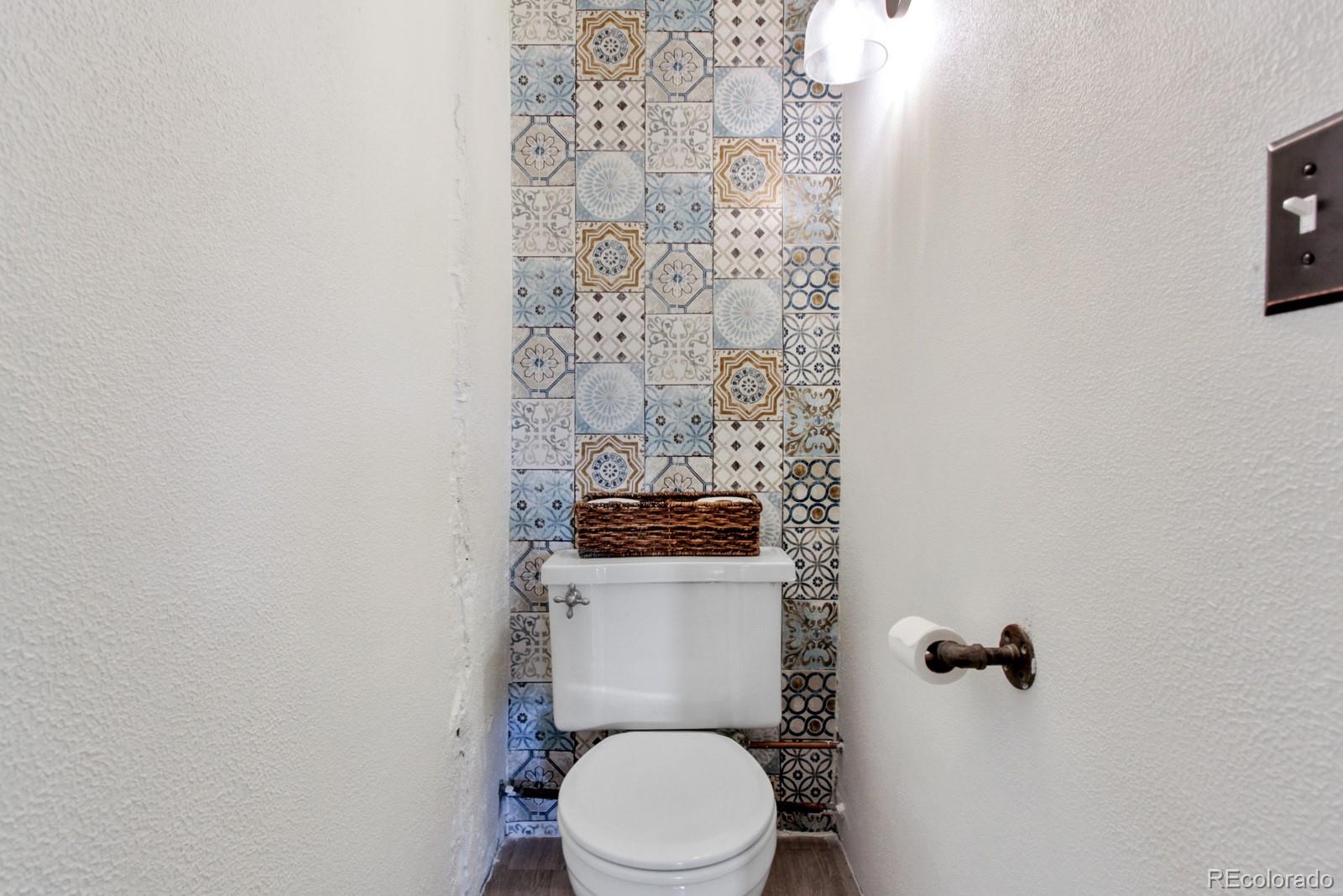 MLS Image #21 for 4820 s lincoln street,englewood, Colorado