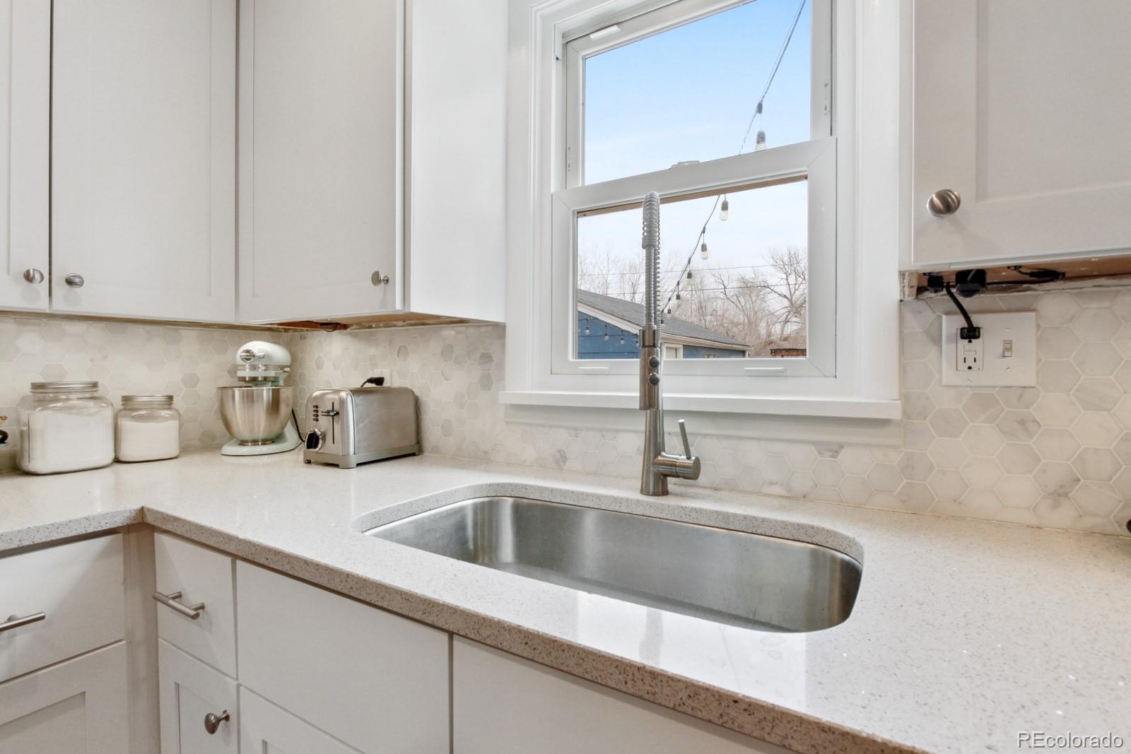 MLS Image #7 for 4820 s lincoln street,englewood, Colorado