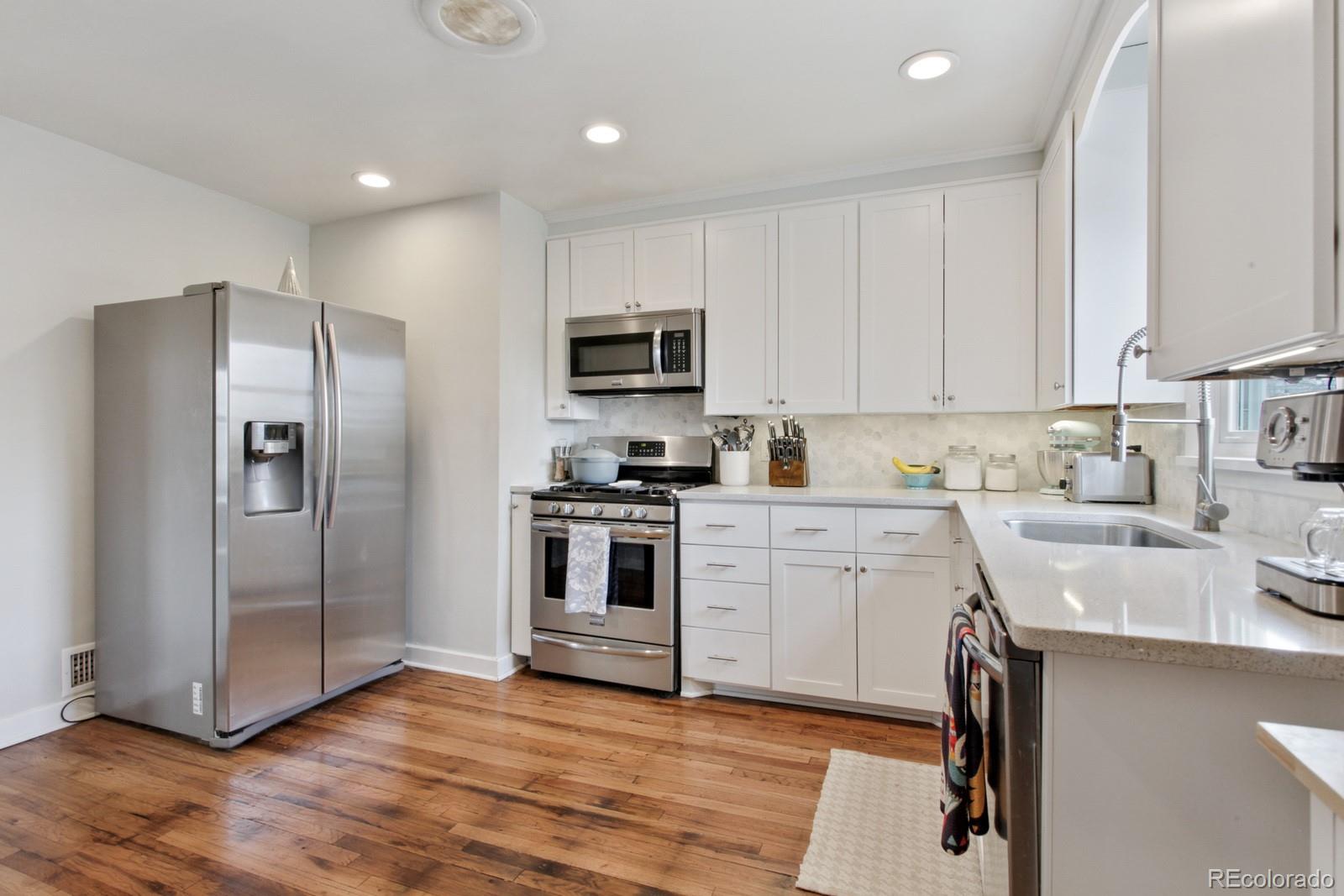 MLS Image #8 for 4820 s lincoln street,englewood, Colorado