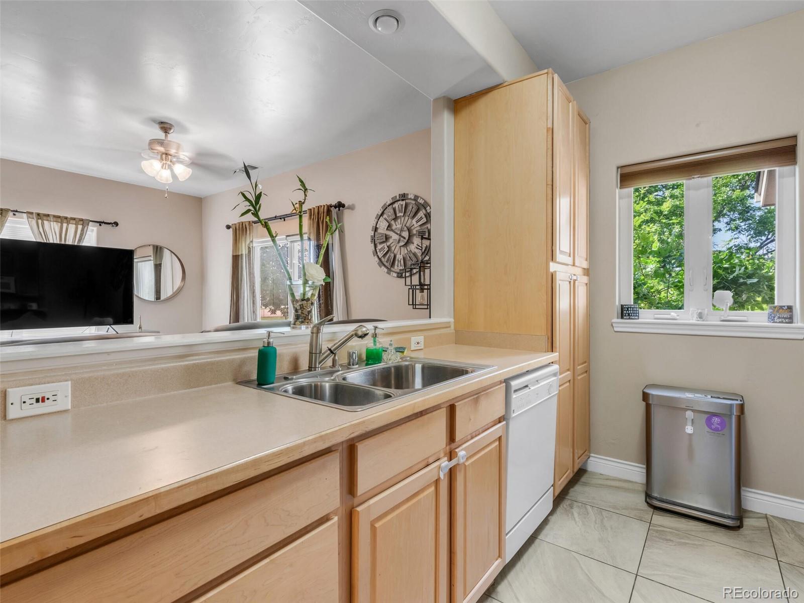 MLS Image #12 for 1567  roseanna drive,northglenn, Colorado