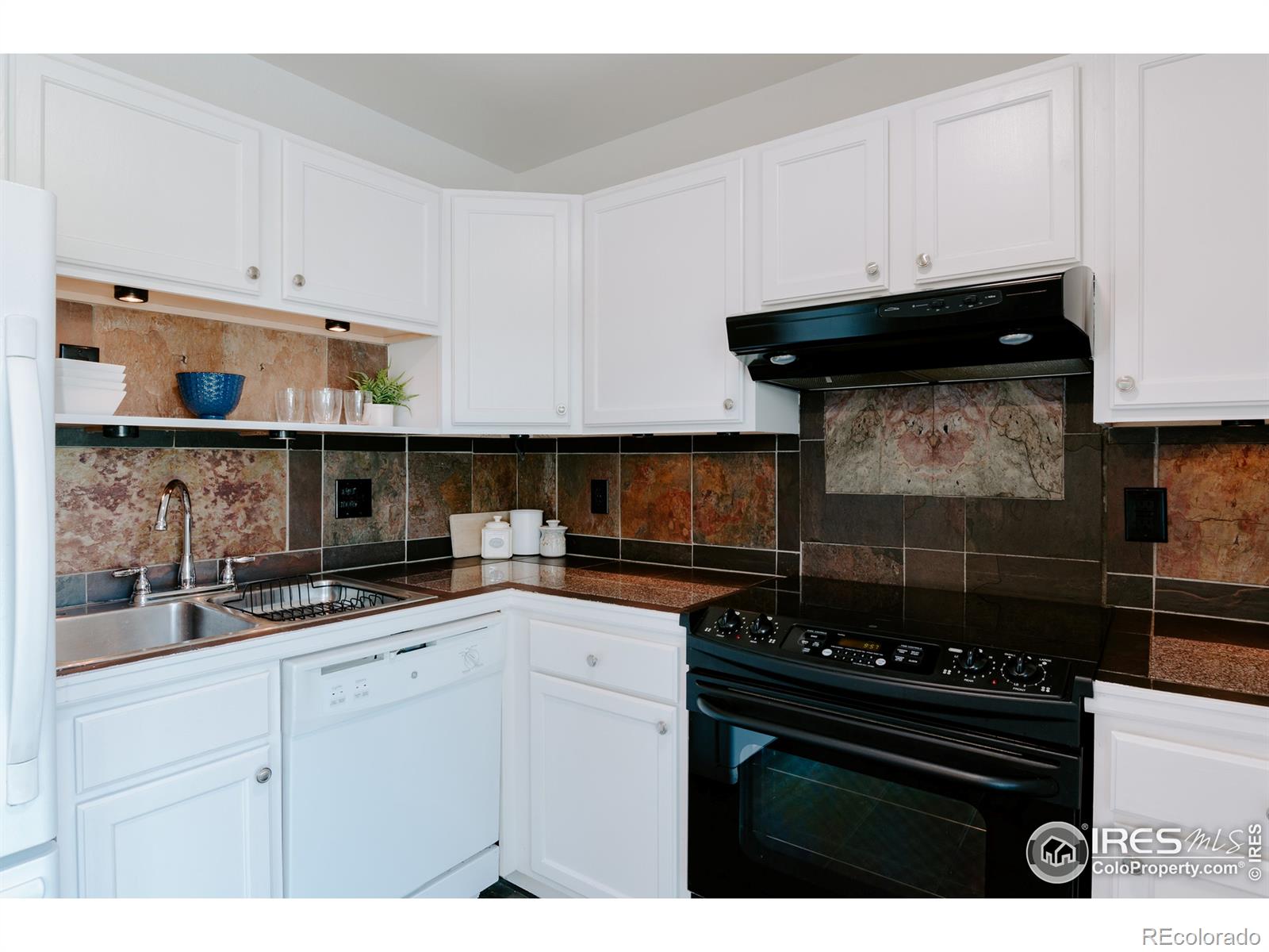 MLS Image #18 for 959 w moorhead circle,boulder, Colorado