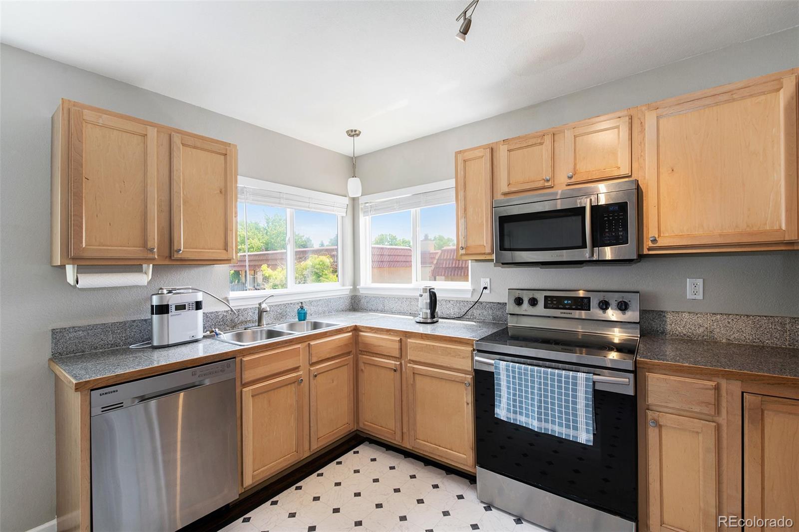 MLS Image #12 for 12810 e wyoming circle,aurora, Colorado