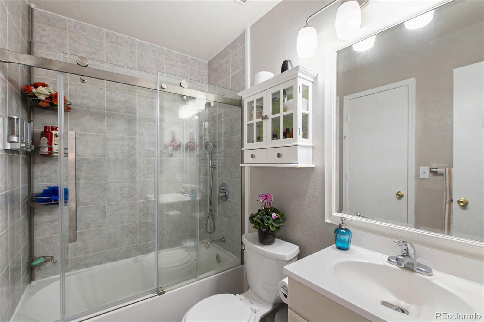 MLS Image #15 for 12810 e wyoming circle,aurora, Colorado
