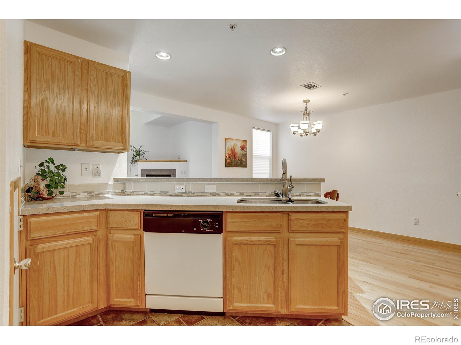 MLS Image #16 for 3945  landings drive,fort collins, Colorado