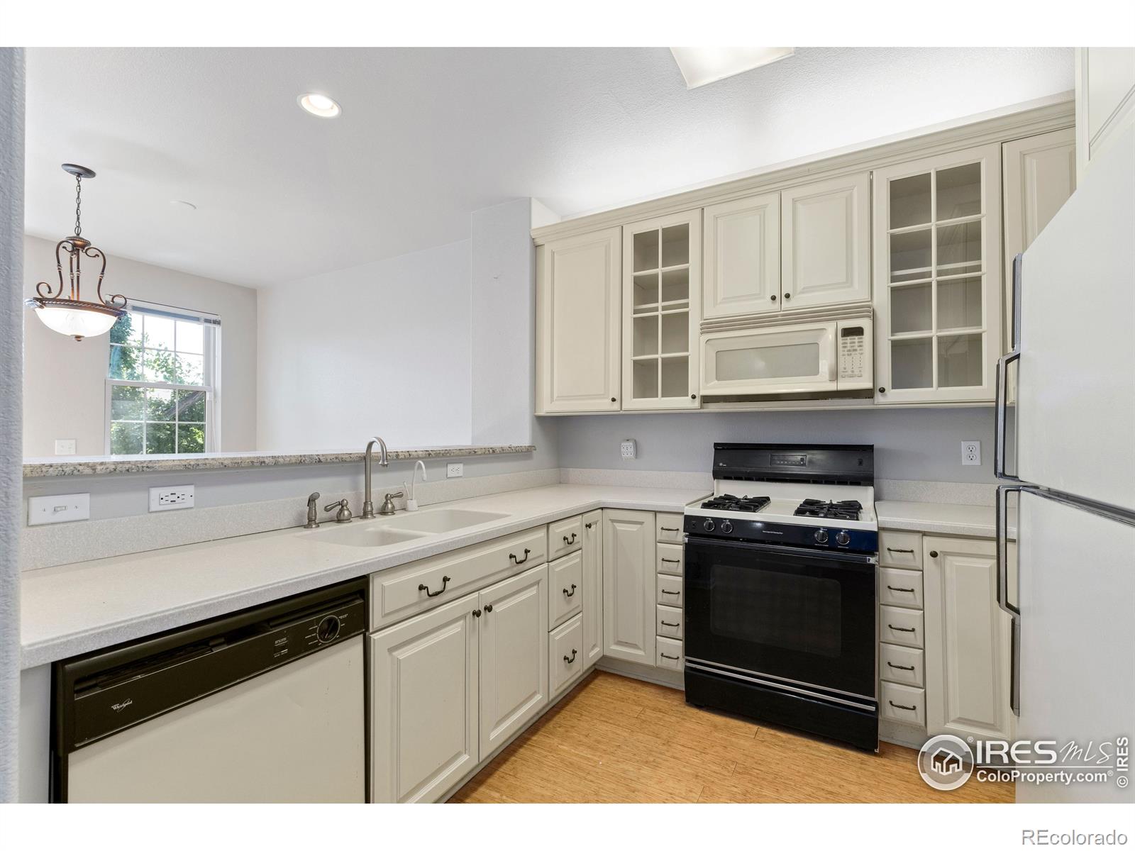 MLS Image #20 for 1483 s ulster street,denver, Colorado