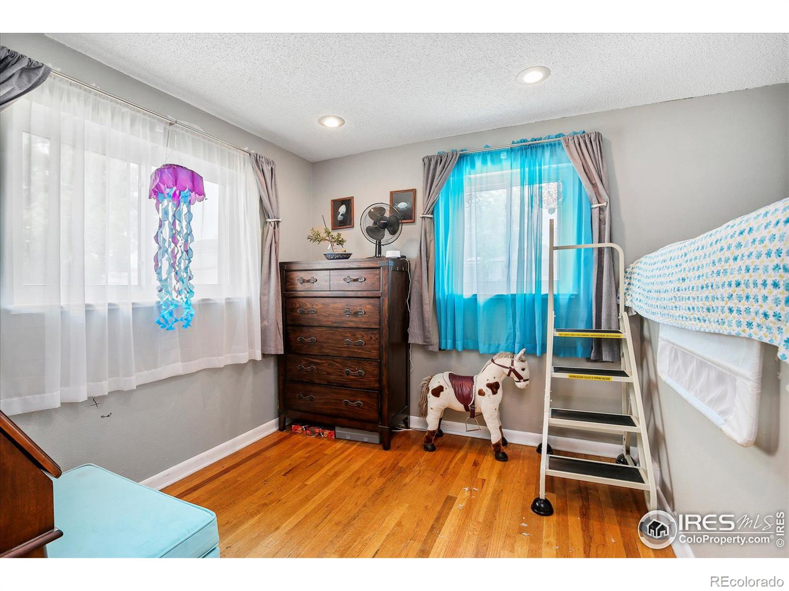 MLS Image #14 for 3390 s dexter street,denver, Colorado