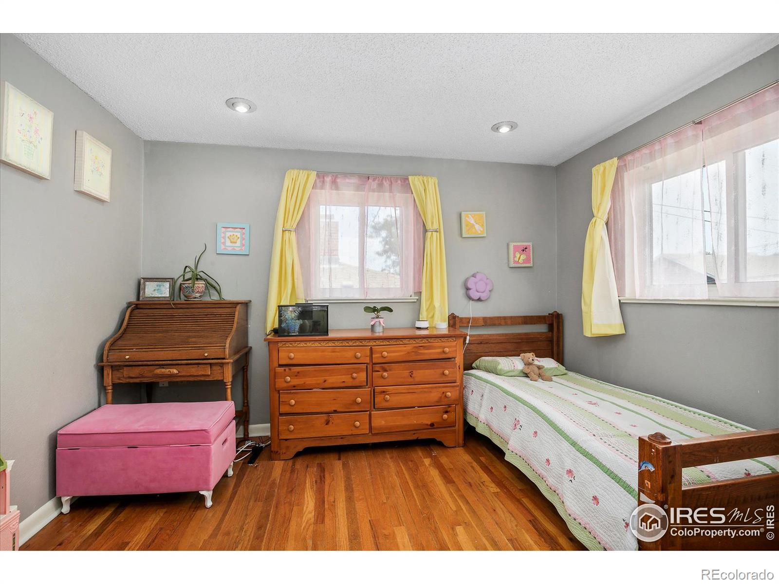 MLS Image #15 for 3390 s dexter street,denver, Colorado