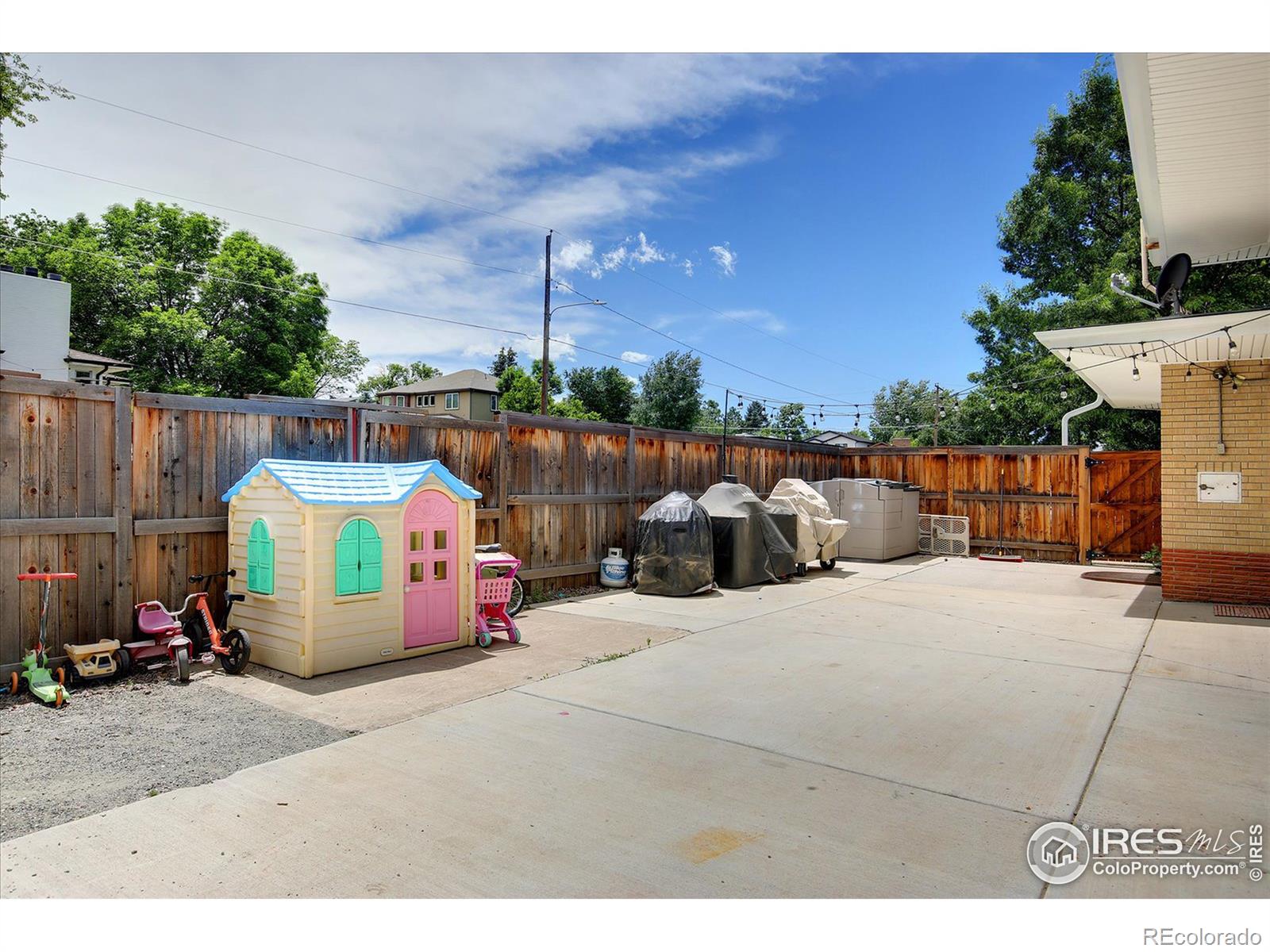 MLS Image #22 for 3390 s dexter street,denver, Colorado